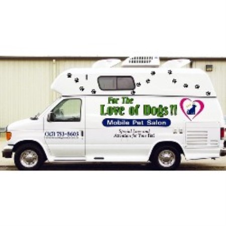 Salon featuring dog groomers Fishers, Indiana