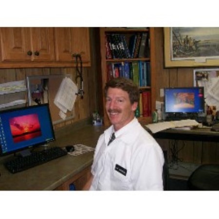 Dr Daniel Grindle