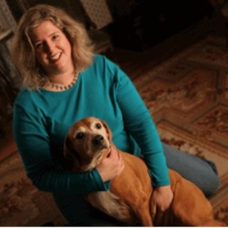House sitting and walking for puppies and dogs in Knoxville, Tennessee