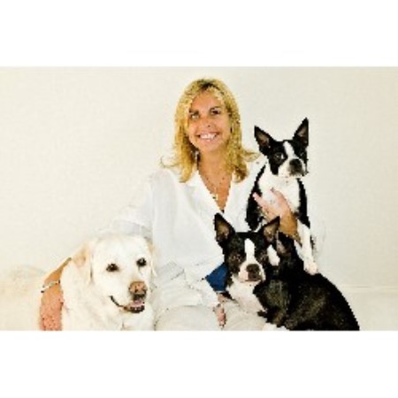 Dr Stacey Huber