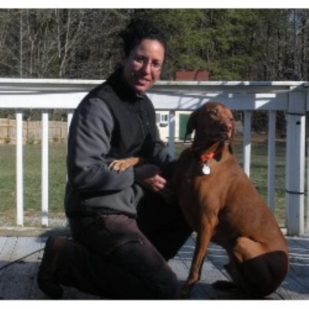 Experienced pet sitter and dog walker in Monroeville, New Jersey